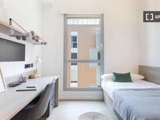 Casa en alquiler en La Mina - districte 6, Barcelonès