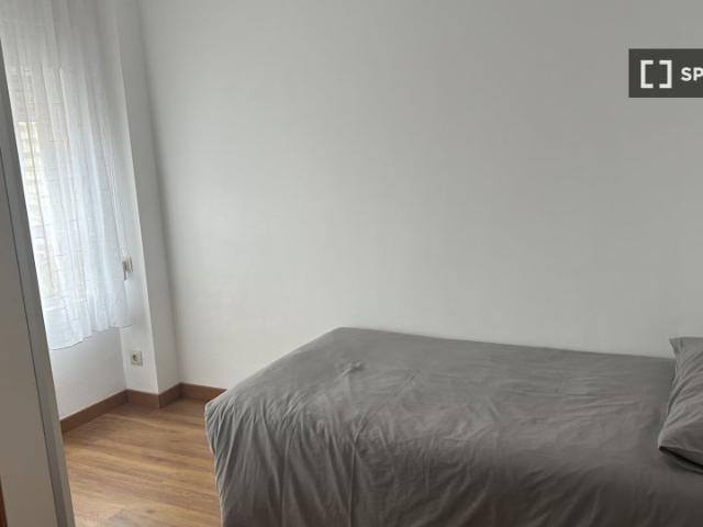 Habitación en alquiler en La Mina - districte 6, Barcelonès