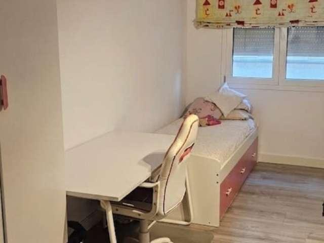 Habitación en alquiler en Monestir, Sant Cugat del Vallès