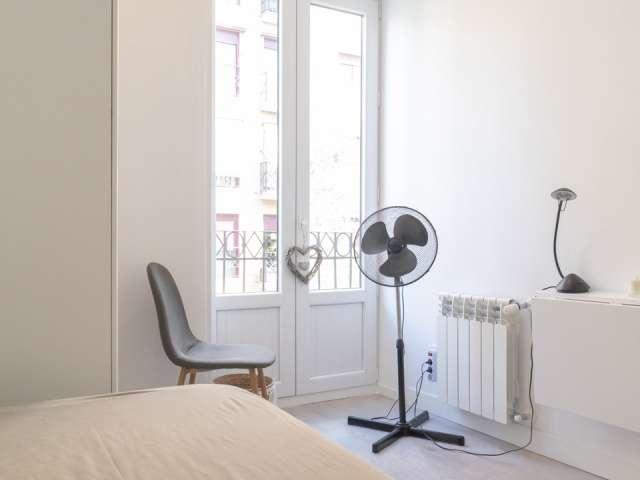 Habitación en alquiler en Palos de Moguer, Madrid