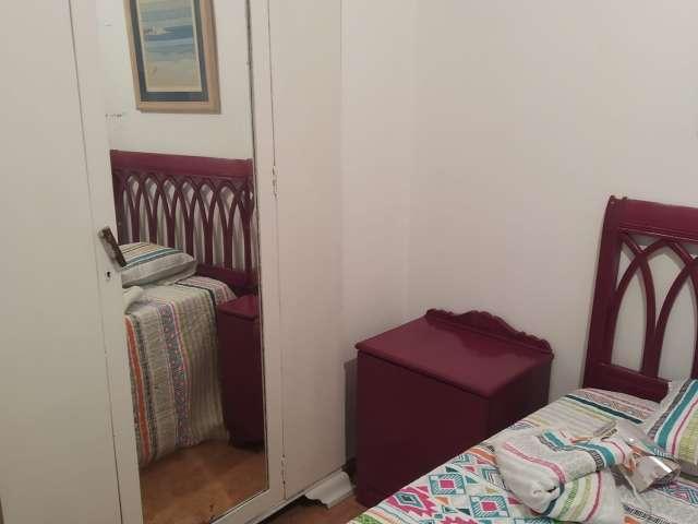 Habitación en alquiler en Almedina, Almería