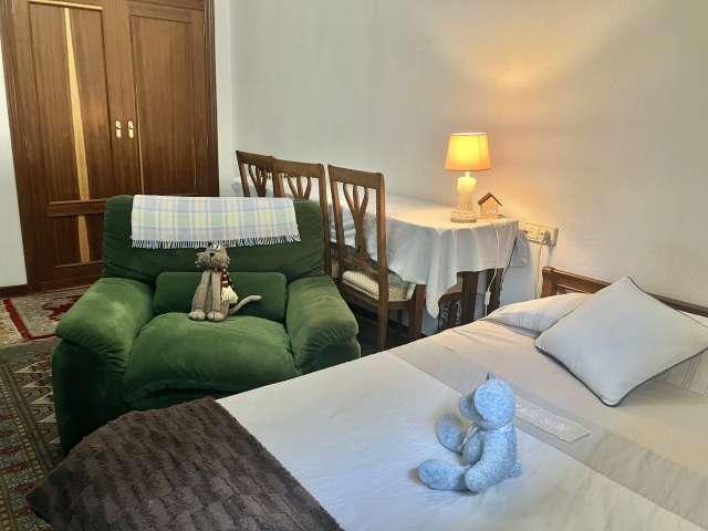 Habitación en alquiler en Segundo Ensanche, Iruñerria