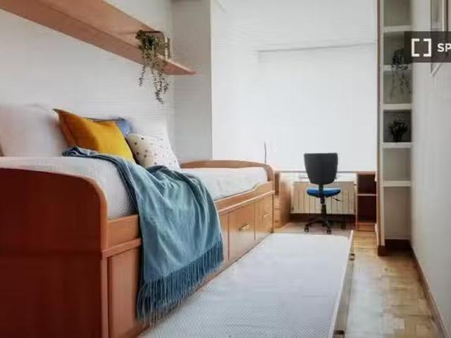 Casa en alquiler en Grupo El Carmelo, Santander