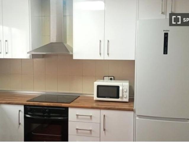 Piso en alquiler en Los Remedios, Sevilla