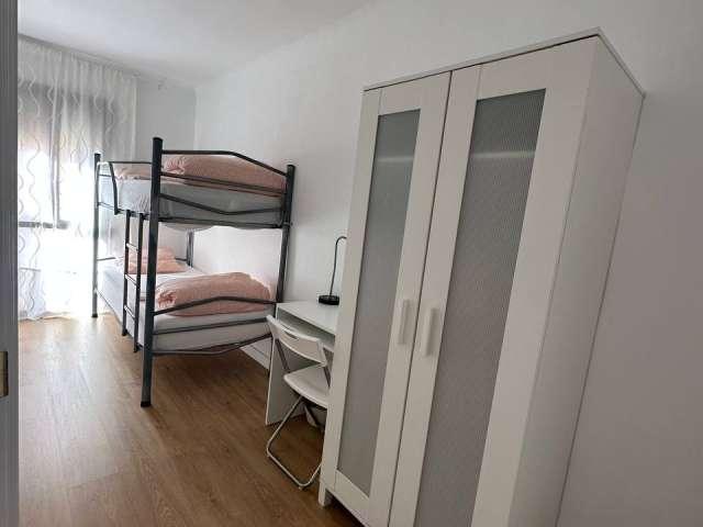 Habitación en alquiler en Districte 3, Barcelonès