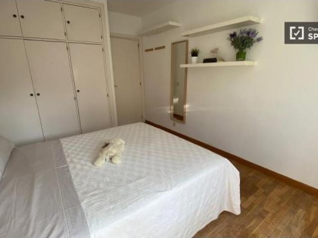 Piso en alquiler en Costillares, Madrid