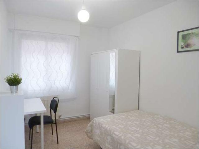 Habitación en alquiler en Actur-Rey Fernando, Zaragoza