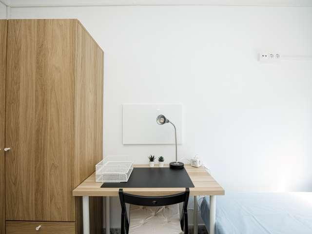 Habitación en alquiler en Santa Coloma De Gramenet, Llatí