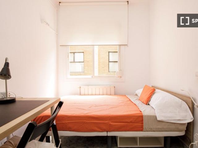 Habitación en alquiler en Llatí, Santa Coloma De Gramenet