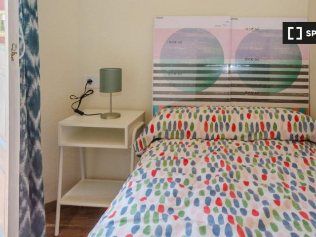 Habitación en alquiler en Oviedo, Pumarín