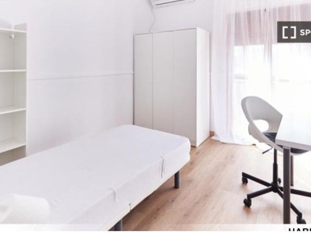 Piso en alquiler en Cerro-Amate, Sevilla