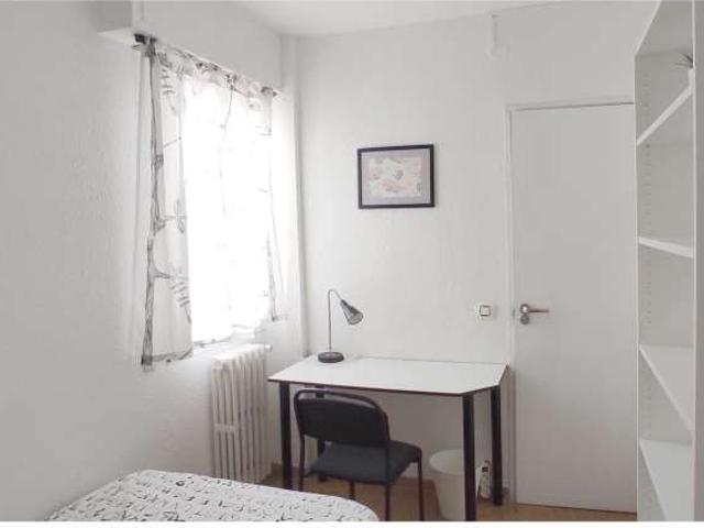 Habitación en alquiler en Delicias, Zaragoza
