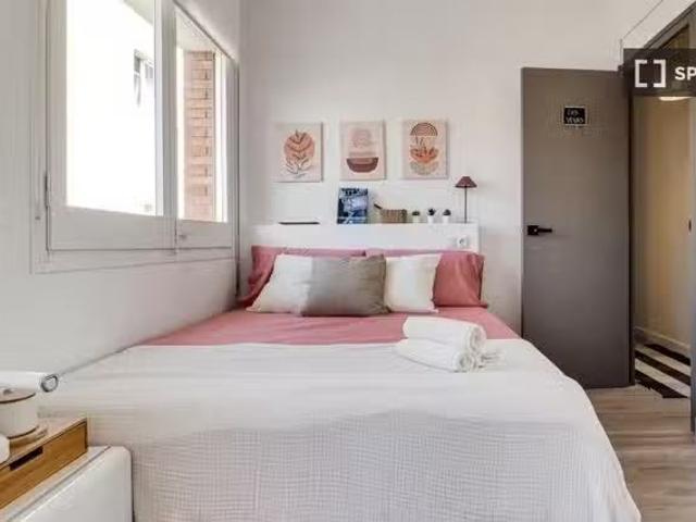 Casa en alquiler en la Prosperitat, Barcelona
