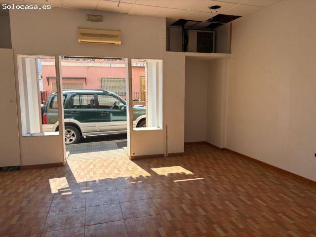 Local Comercial en alquiler en Castilleja De La Cuesta, Andalucía