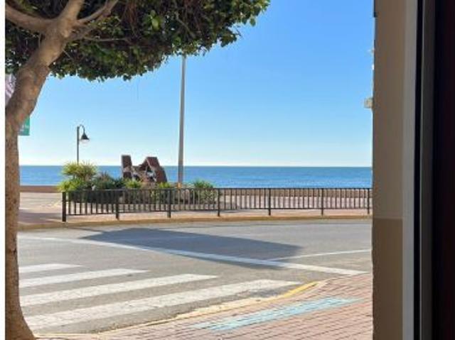 Local Comercial en alquiler en Almería