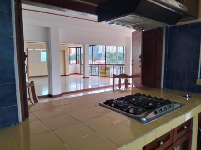 ¡Se alquila o vende espacioso apartamento en san francisco! For rent or sale spacious apartment in san francisco