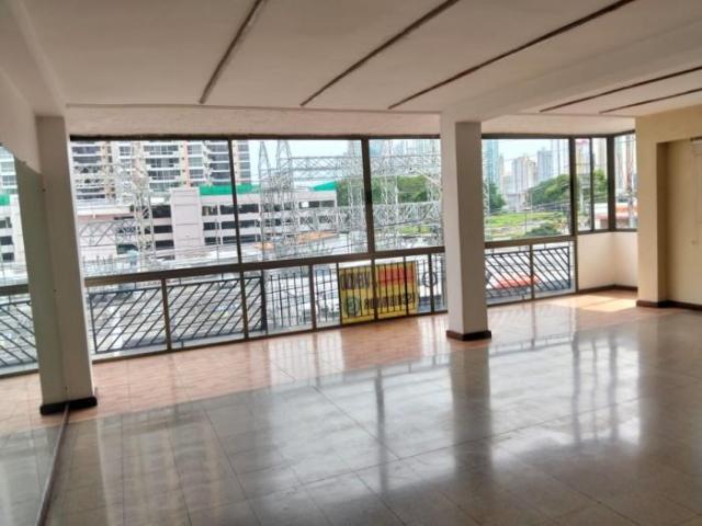 ¡Se alquila o vende espacioso apartamento en san francisco! For rent or sale spacious apartment in san francisco