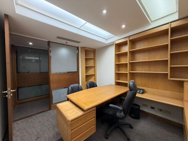 Oficina en alquiler en La Veguita, Caracas