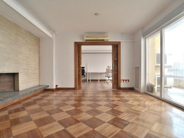 Local Comercial en alquiler en Cuatro Caminos, Madrid
