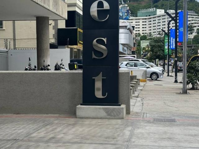 Oficina en alquiler en Las Mercedes, Caracas