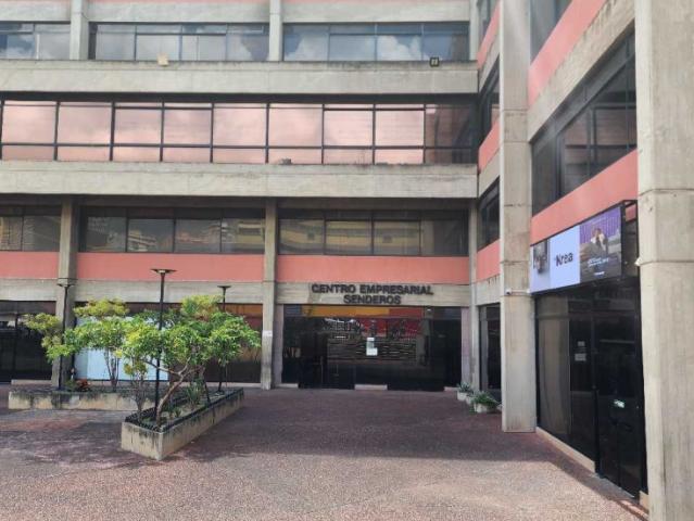Oficina en alquiler en Los Cortijos, Maturín