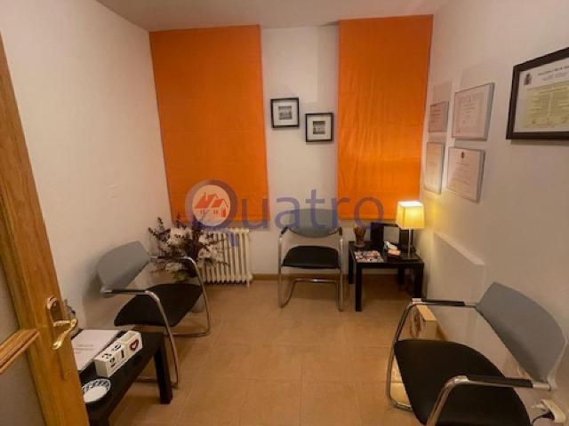Oficina en alquiler en San Claudio, León