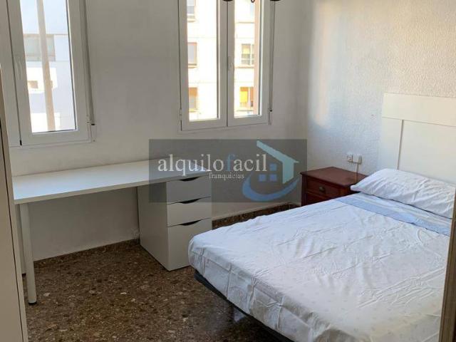 Apartamento en alquiler en Distrito 3, Albacete