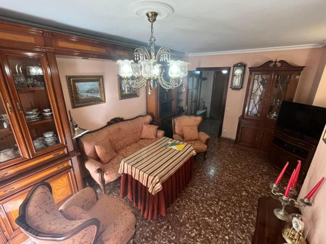 Piso en alquiler en Nervión, Sevilla