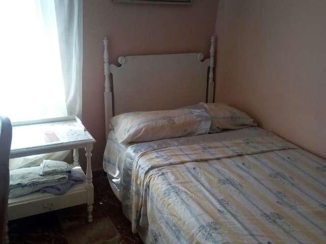 Habitación en alquiler en Oliveros, Almería