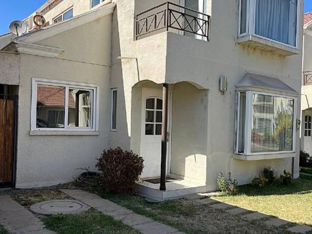 Casa en arriendo en Esmeralda, Metropolitana