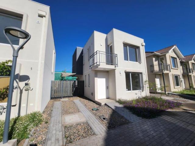 Casa en arriendo en Esmeralda, Metropolitana