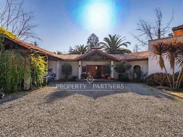 Casa en arriendo en Pirque, Metropolitana