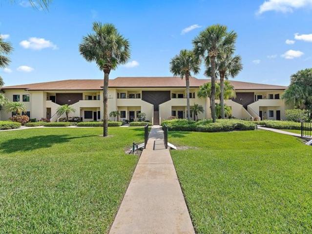 Condo for sale in Hobe Sound