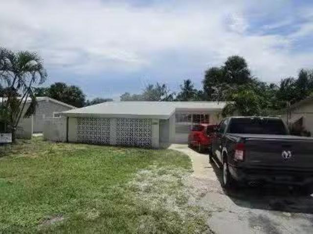 House for sale in Port Saint Lucie