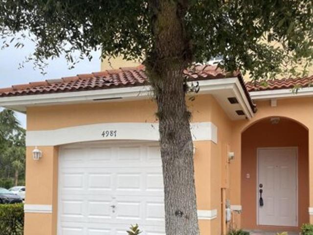 Condo for sale in Stuart