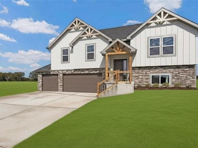 House for sale in Blue Springs, Missouri