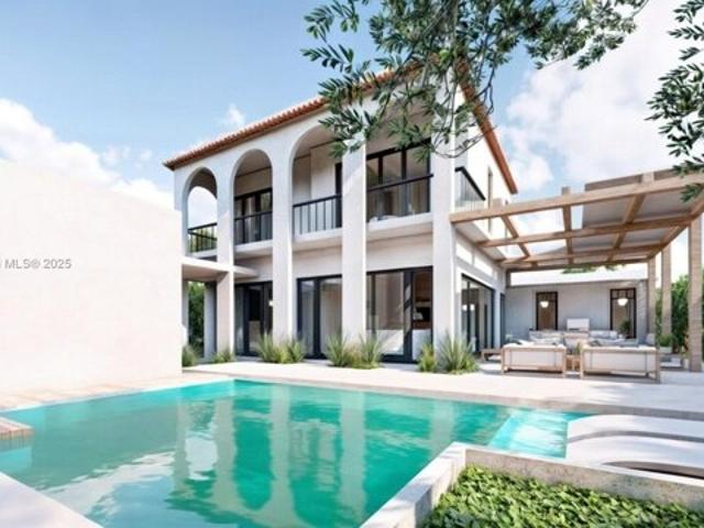 House for sale in Dania
