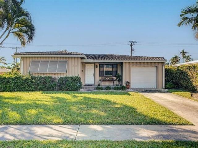 House for sale in Dania, Florida