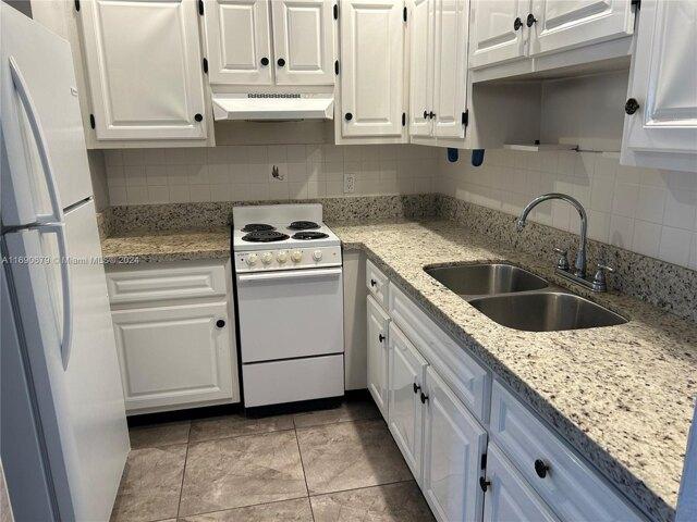 Condo for sale in Dania