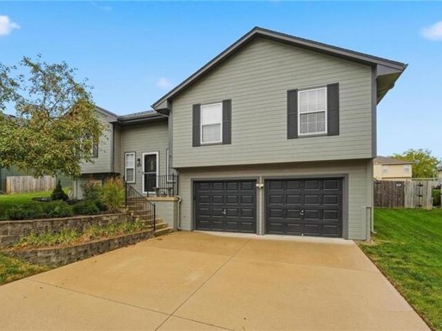 House for sale in Blue Springs, Missouri