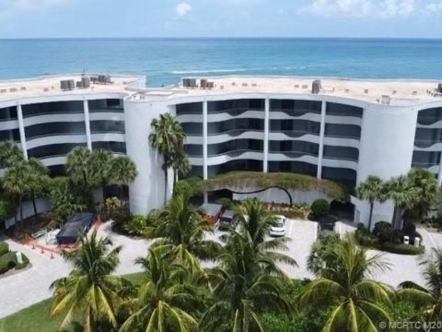 Condo for sale in Stuart