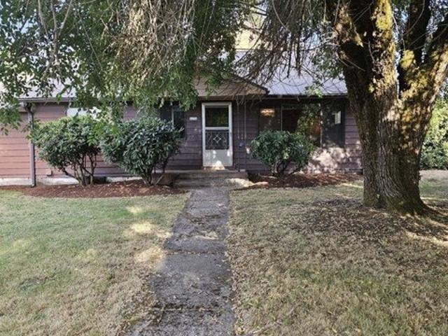 House for sale in Oregonia