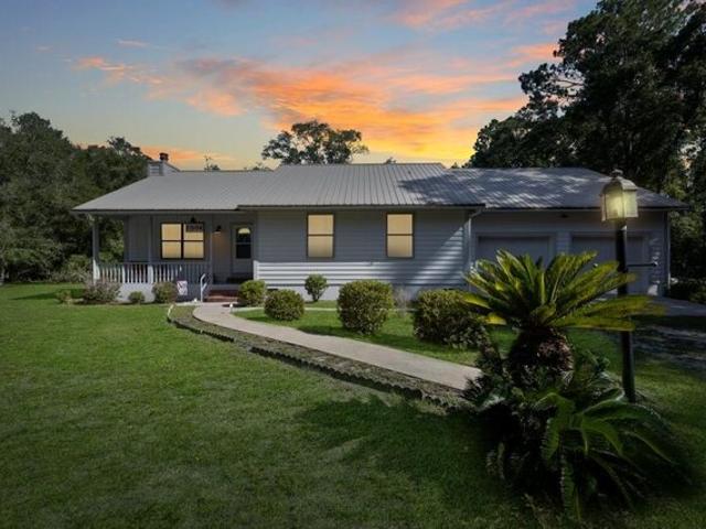 House for sale in Old Town, Florida