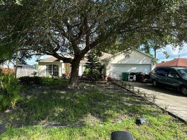 House for sale in Port Saint Lucie, Florida