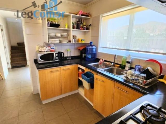 SE VENDE 3.800 UF CASA EN ALTO EL MANZANO, TILTIL
