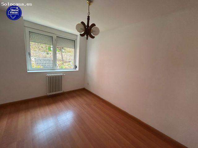 Casa en venta en Urbanización Patricia, El Bierzo