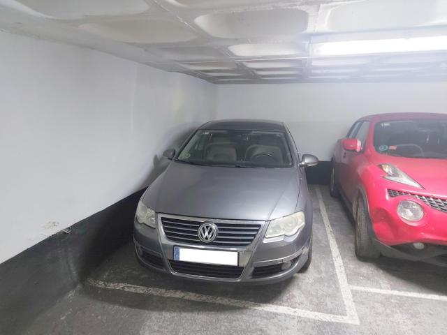 Garaje en venta en Bilbao, Abando