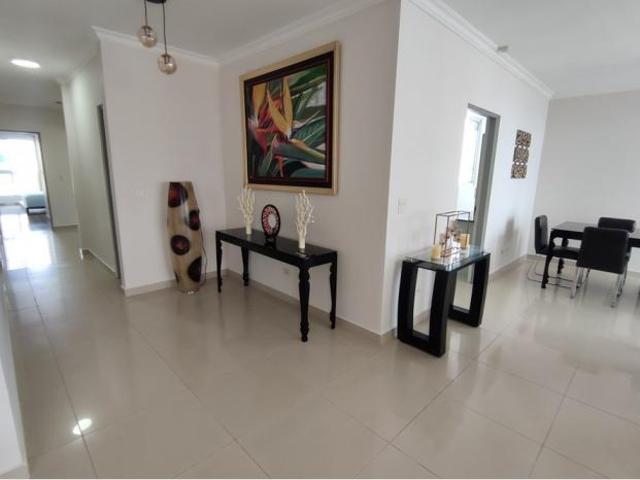 Se vende apartamento amoblado en san francisco, panamá