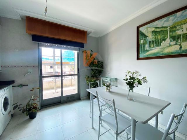 Piso en venta en O Grilo, Teo