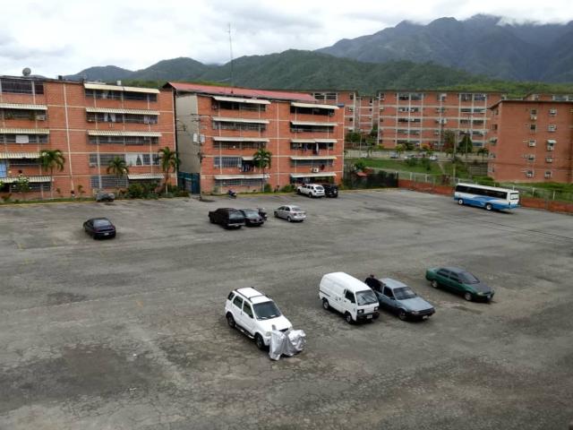 Apartamento en venta en Guarenas, Miranda